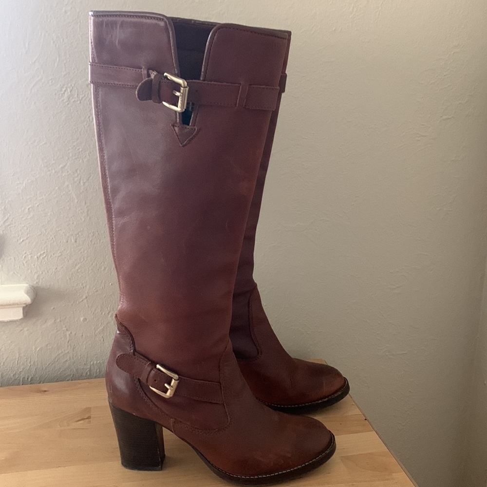 Michael Kors Tall Leather Boots. Size 8 - Picture 3 of 6